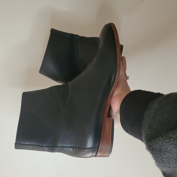 Uterque Vero Cuoio Black Leather Boots Size 37 Womens Zip Back - Picture 3 of 10